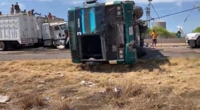 Volcadura de autob&uacute;s en Los Mochis deja saldo de 9 pasajeros heridos