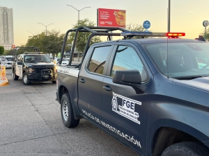 Dejan corona f&uacute;nebre frente a colegio privado de Culiac&aacute;n; genera alarma