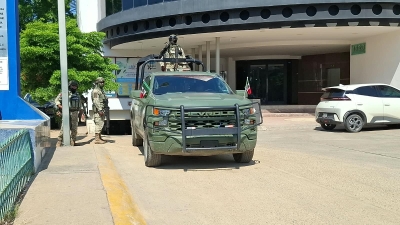 Privan de la libertad a empresario joyero en Plaza Comercial del sector Tres R&iacute;os, en Culiac&aacute;n