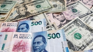 El peso comienza el d&iacute;a con ganancia de 0.81% frente al d&oacute;lar