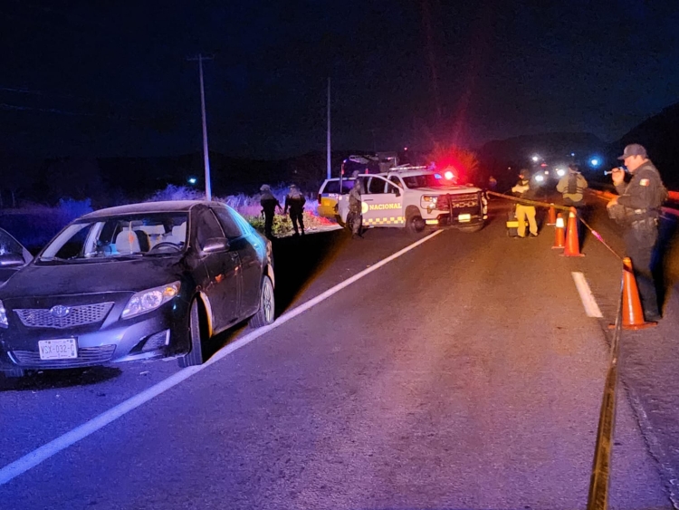 Una persona sin vida dej&oacute; enfrentamiento a balazos entre auto a auto en la sindicatura de Costa Rica
