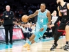 Los Hornets pican duro en casa y vencen a los Heat