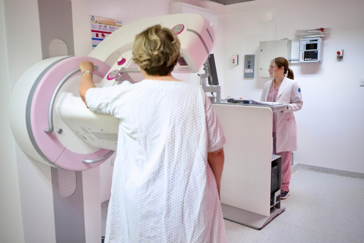 Secretar&iacute;a de Salud invita a las mujeres a realizarse estudios para la detecci&oacute;n oportuna del c&aacute;ncer de mama y cuello uterino