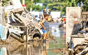 En M&eacute;xico: por las intensas lluvias, se quedan sin escuela m&aacute;s de 740 mil estudiantes en 5 Estados