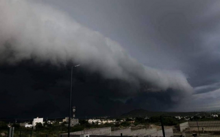 'Olaf' se degrada a hurac&aacute;n categor&iacute;a 1; emiten alerta naranja para Baja California Sur