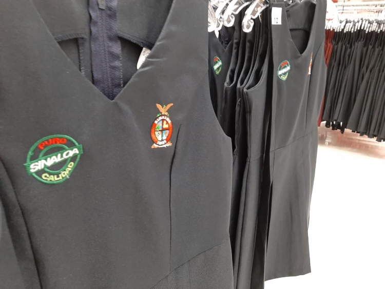 Aplazan al 1 de septiembre el inicio de la entrega de uniformes y &uacute;tiles escolares