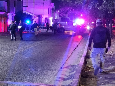 Envueltos en cobijas y con mensaje dejan a dos asesinados en La Campi&ntilde;a