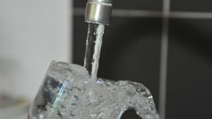 Alerta en EU: revelan que casi la mitad de agua para consumo est&aacute; letalmente contaminada