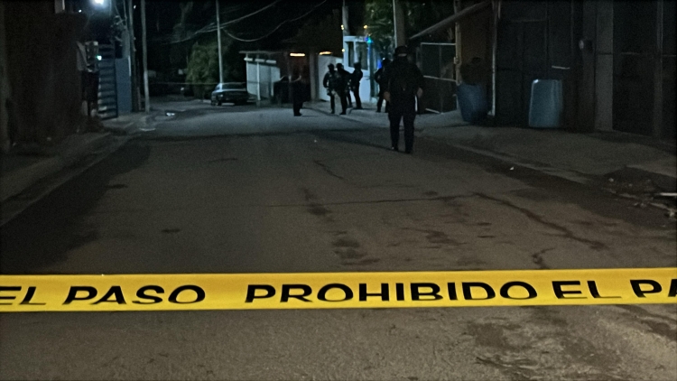 Joven es atacado a balazos en la colonia Rosario Uz&aacute;rraga en Culiac&aacute;n