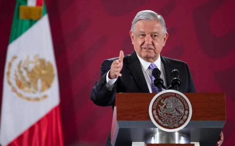 No es obligaci&oacute;n de los estados sumarse al Insabi: AMLO