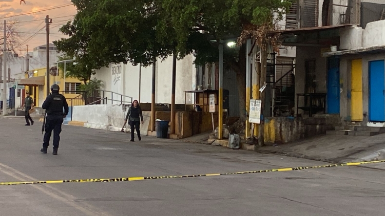 Hieren a balazos a padre e hijo en la colonia Jorge Almada