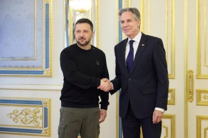 Ucrania recibe el apoyo de Blinken en plena ofensiva rusa sobre J&aacute;rkov
