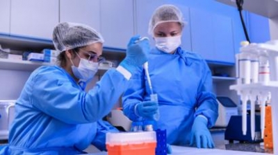 Vacuna contra el Covid podr&iacute;a estar a comienzos del 2021: Especialista