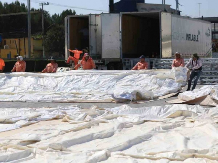 En Hidalgo toman precauciones por coronavirus y 'levantan' hospital inflable