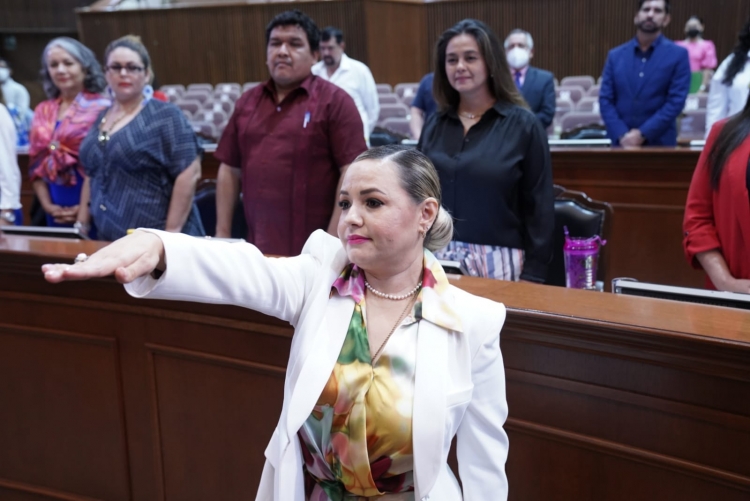 Rinde protesta Edna Liyian como nueva Magistrada del TJAES