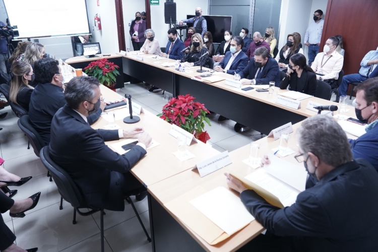 Quirino se rob&oacute; las pensiones bajo la complacencia de la ASE: Diputados
