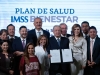 Gobernadores de 23 estados firman acuerdo para federalizar los servicios de salud
