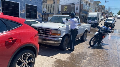 Por denuncias la polic&iacute;a municipal realiz&oacute; operativo en la calle Ju&aacute;rez