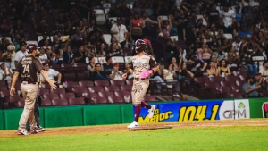 Con racimo de cuatro carreras en la s&eacute;ptima los Tomateros ganaron el juego inaugural a Guasave