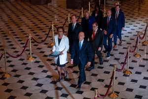 En el Senado de EU da comienzo el juicio pol&iacute;tico contra Trump