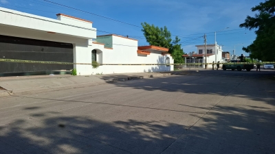Balacera Frente a Secundaria en Culiac&aacute;n Provoca Aseguramiento de Domicilio y Armamento