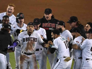 Diamondbacks se mete a la pelea en la Nacional tras ganarle a Phillies el 3er juego de la serie