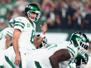 Aaron Rodgers est&aacute; fuera de la temporada 2023 de la NFL debido a una lesi&oacute;n en el tobillo