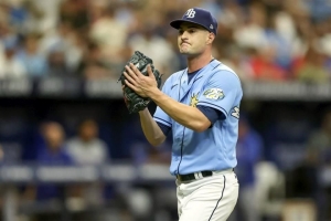 McClanahan, primero con 10 triunfos en Grandes Ligas; Rays derrotan 7-3 a Rangers