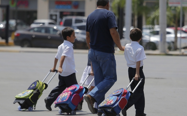 10 gobernadores se unen para crear sus propios indicadores para el nuevo regreso a clases