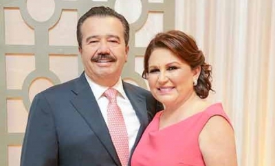 Jes&uacute;s Vizcarra Calderon y su esposa Alma Avenda&ntilde;o de Vizcarra