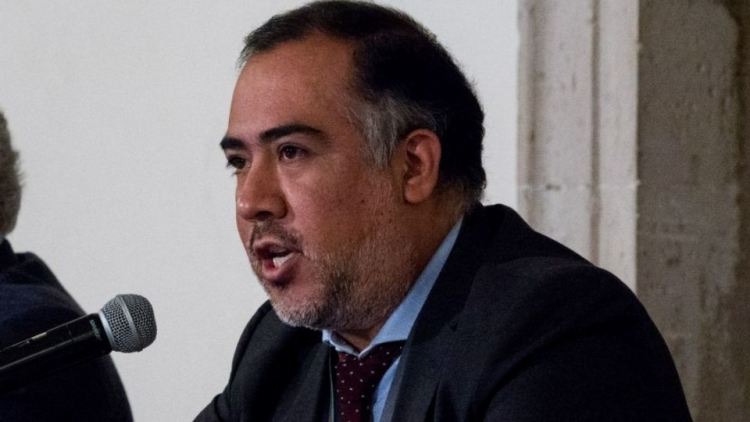 Omar G&oacute;mez Trejo renuncia como fiscal para el caso Ayotzinapa