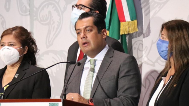Legisladores de Morena proponen establecer diputaciones migrantes de la naci&oacute;n