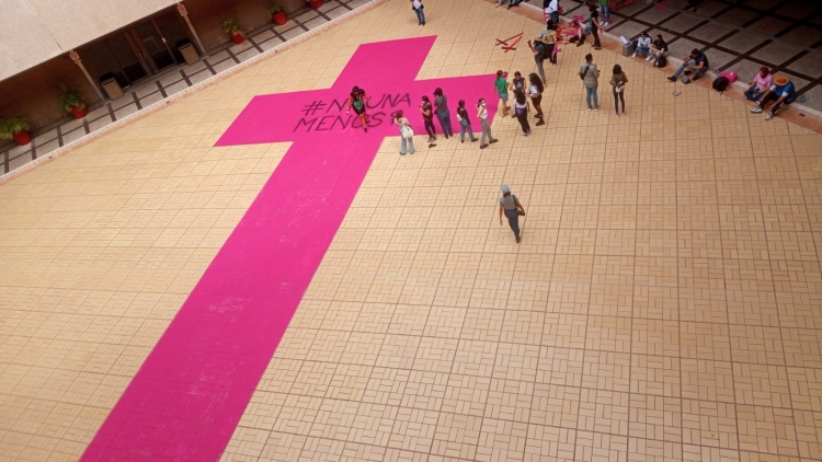 Colectivos realizan memorial por las mujeres muertas por la violencia