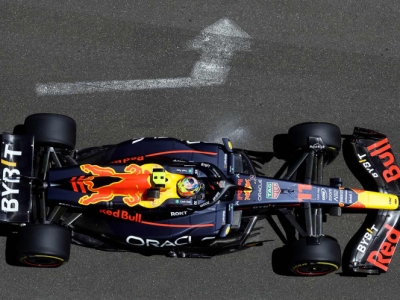 Checo P&eacute;rez conquista la carrera sprint del GP de Azerbaiy&aacute;n 2023 y hace historia