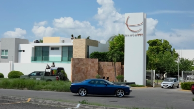 GOES asegura armas, dos casas y al menos tres veh&iacute;culos blindados en operativo en Isla Musala