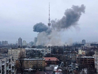 Rusia bombardea torre de televisi&oacute;n de Kiev; hay al menos 5 muertos