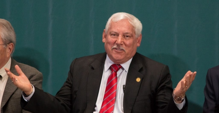V&iacute;ctor Villalobos, Secretario de Agricultura da a conocer que es positivo a covid-19