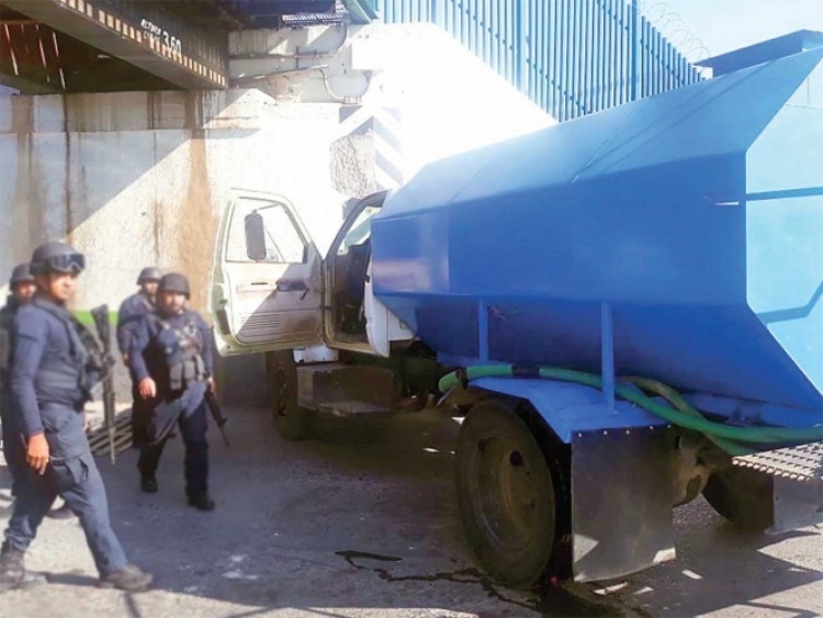 Enfrentamiento entre criminales y polic&iacute;as, tras hechos violentos provocan el miedo en Nuevo Laredo