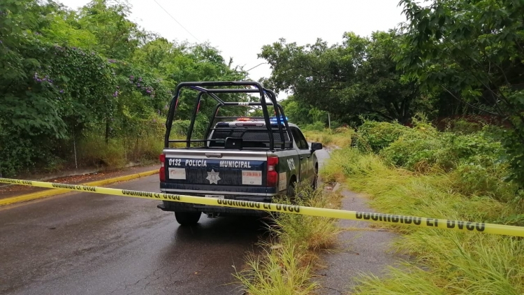 El cuerpo sin vida de hombre fue localizado al costado del CBTIS 224 de la colonia Rosales