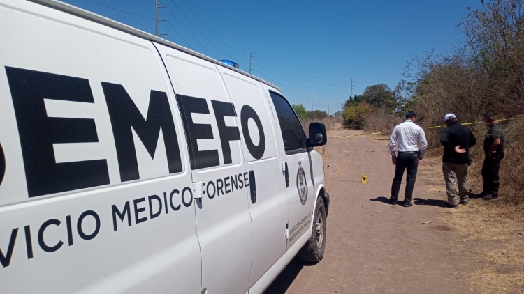 Hallan a un hombre asesinado al poniente de Culiac&aacute;n