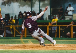 Tomateros se queda con el segundo duelo de la 'Baja Beis'