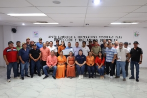 El Alcalde Jorge Boj&oacute;rquez refuerza la pesca legal en Navolato con apoyos a federaciones de asociaciones y cooperativas