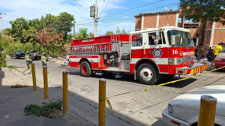 Dos lesionados deja explosi&oacute;n por acumulaci&oacute;n de gas en la colonia Lomas de Guadalupe