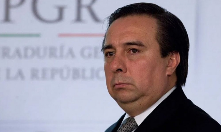 Emiten ficha roja de Interpol para captura de Tom&aacute;s Zer&oacute;n