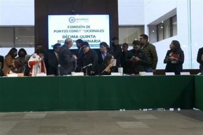 Frena rebeli&oacute;n de morenistas golpe al Trife