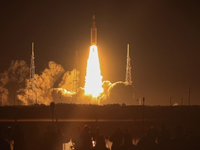 &iexcl;Directo a la Luna! NASA logra despegue exitoso de cohete de Artemis 1, despu&eacute;s de dos intentos fallidos