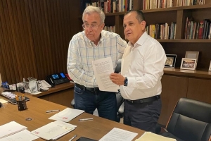 Acuerdan Gobierno y SNTE 53 mejoras salariales