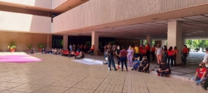 Inician pl&aacute;ticas sindicato del Hospital Civil y Gobierno del Estado para atender pliego petitorio