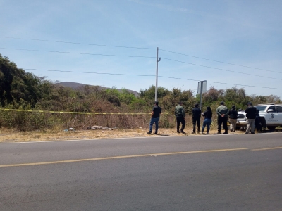 Dejan otro cuerpo de un hombre tirado en la carretera Culiac&aacute;n-El Salado