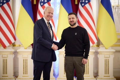 Joe Biden se re&uacute;ne con Zelenski en un encuentro hist&oacute;rico en Kiev para refrendar su apoyo en la guerra